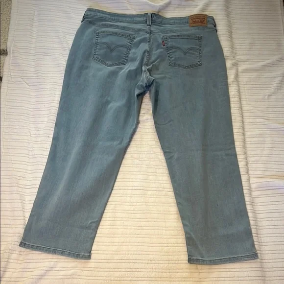 Light Blue Denim Jeans size 20w Levi’s Boyfriend Jeans  lil
Archive 0649 - Picture 2 of 4